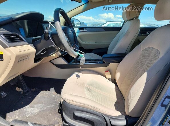 5NPE24AF1HH531149 2017 HYUNDAI SONATA Blue Front interior view