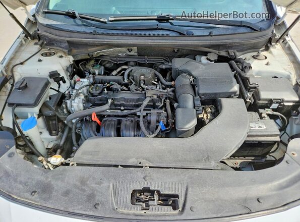 5NPE24AF1HH531877 2017 HYUNDAI SONATA White Вид задньої частини салону