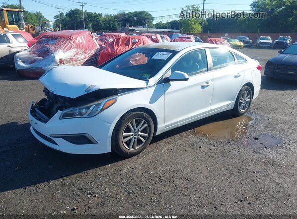 5NPE24AF1HH548520 2017 HYUNDAI SONATA White Przód lewy