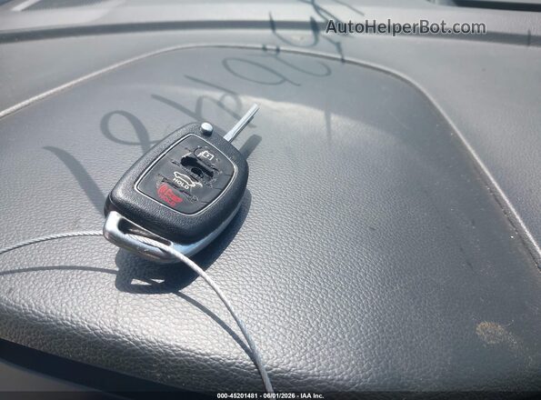 5NPE24AF1HH566421 2017 HYUNDAI SONATA Серебряный Вид панели приборов
