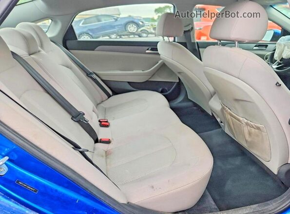 5NPE24AF1JH604042 2018 HYUNDAI SONATA Blue Rear seats view