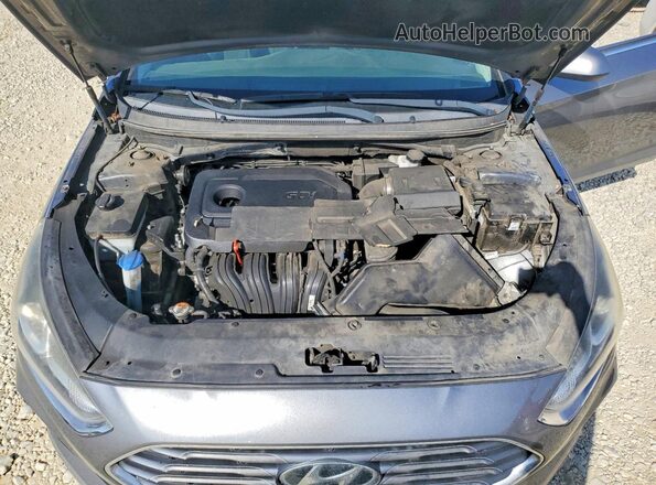 5NPE24AF1JH633024 2018 HYUNDAI SONATA Charcoal Rear interior view