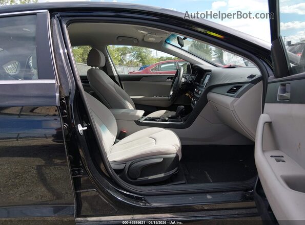 5NPE24AF1JH673443 2018 HYUNDAI SONATA Black წინა სალონის ხედი