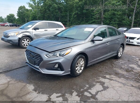5NPE24AF1JH725475 2018 HYUNDAI SONATA Gray წინა მარცხენა ხედი სამი მეოთხედიდან
