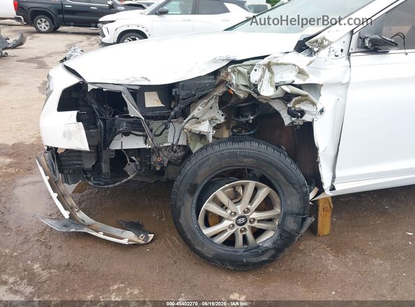 5NPE24AF2GH274176 2016 HYUNDAI SONATA Белый Вид спереди
