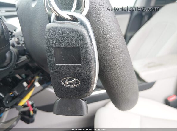 5NPE24AF2GH400973 2016 HYUNDAI SONATA Белый Вид панели приборов