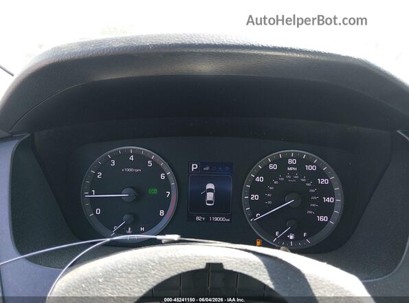 5NPE24AF2HH493494 2017 HYUNDAI SONATA White Հետևի նստատեղերի տեսք