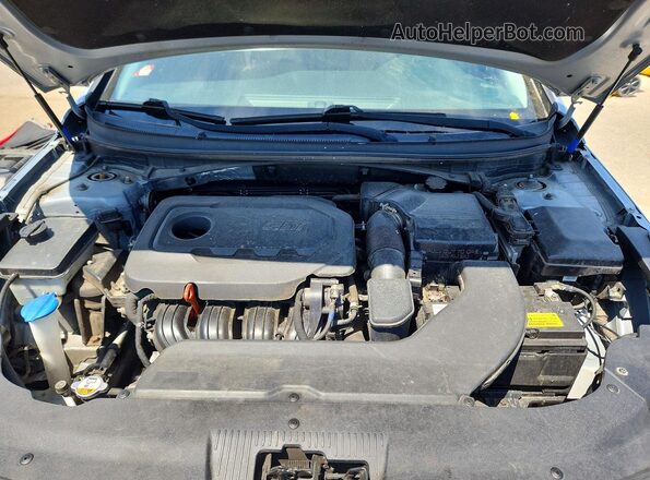 5NPE24AF2HH493771 2017 HYUNDAI SONATA Silver Rear interior view