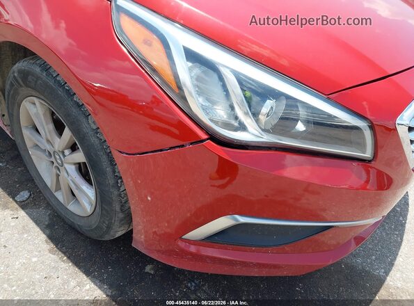 5NPE24AF2HH533914 2017 HYUNDAI SONATA Red Widok z przodu