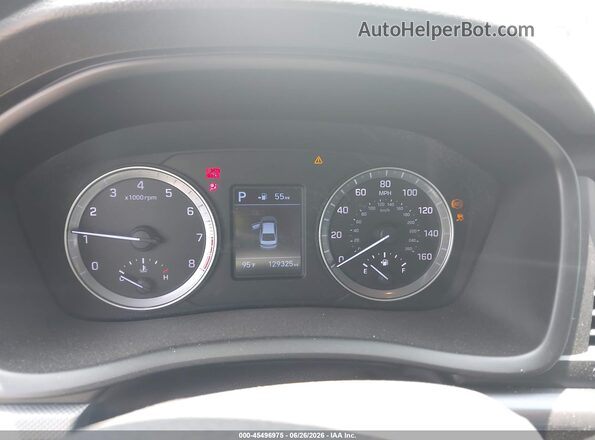 5NPE24AF2JH597621 2018 HYUNDAI SONATA  Rear seats view