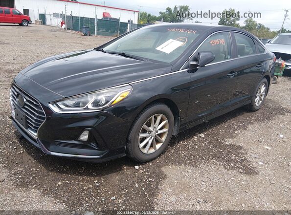 5NPE24AF2JH691546 2018 HYUNDAI SONATA Black წინა მარცხენა ხედი სამი მეოთხედიდან