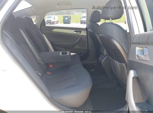 5NPE24AF2KH759698 2019 HYUNDAI SONATA White VIN sticker view