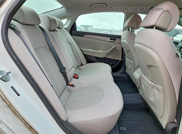 5NPE24AF3GH291682 2016 HYUNDAI SONATA White Вид задніх сидінь
