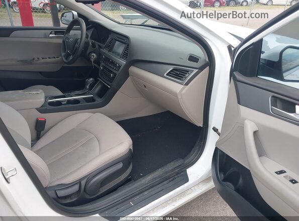 5NPE24AF3GH355350 2016 HYUNDAI SONATA White წინა სალონის ხედი