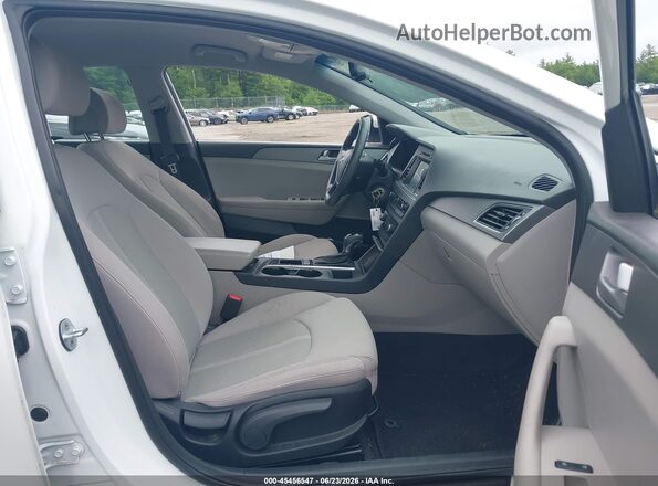 5NPE24AF3GH404613 2016 HYUNDAI SONATA White Vista interior delantera
