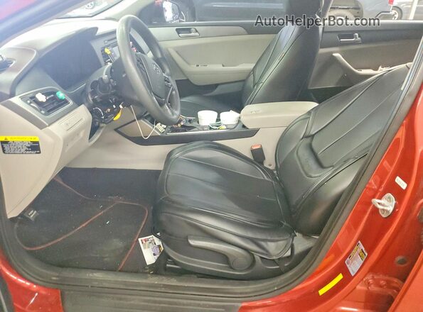 5NPE24AF3HH447320 2017 HYUNDAI SONATA Red Front interior view