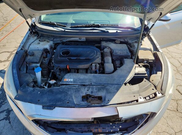 5NPE24AF3HH464036 2017 HYUNDAI SONATA Silver Вид задньої частини салону