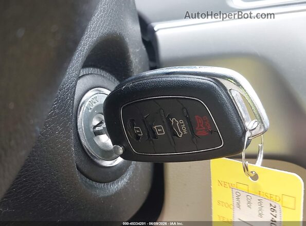 5NPE24AF3HH553833 2017 HYUNDAI SONATA Синий Вид панели приборов