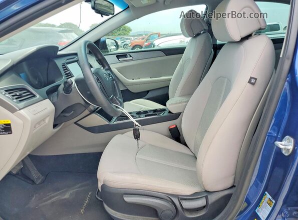 5NPE24AF3HH556375 2017 HYUNDAI SONATA Blue Սալոնի դիմացի տեսք