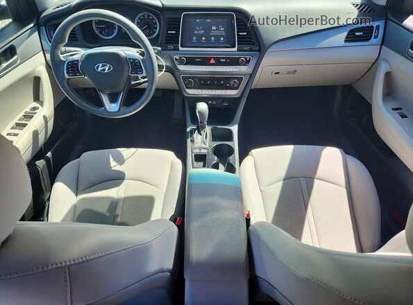 5NPE24AF3JH644669 2018 HYUNDAI SONATA Silver Вид панелі приладів