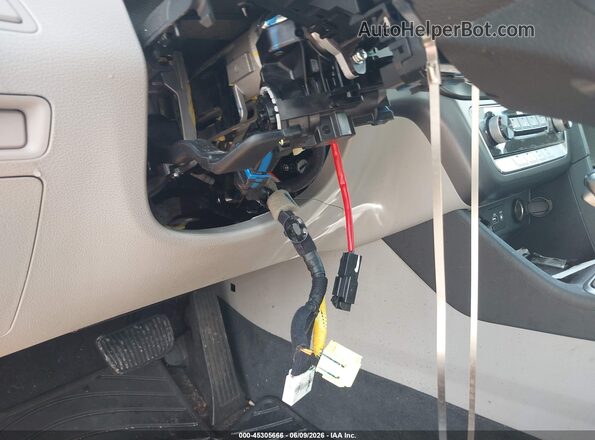 5NPE24AF3JH720679 2018 HYUNDAI SONATA Red Widok z przodu