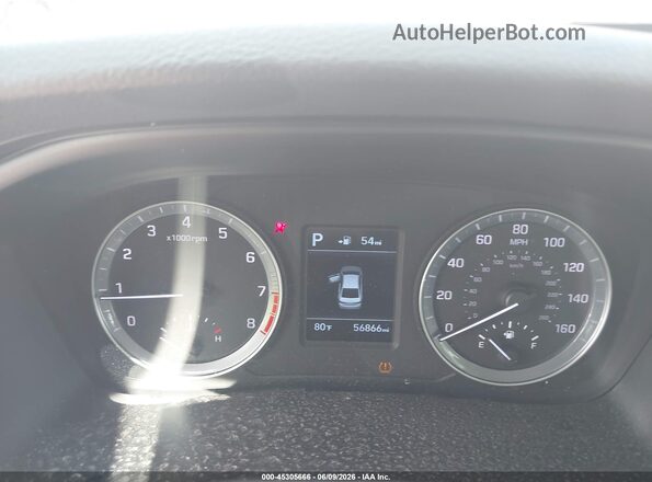 5NPE24AF3JH720679 2018 HYUNDAI SONATA Red Widok tylnych siedzeń