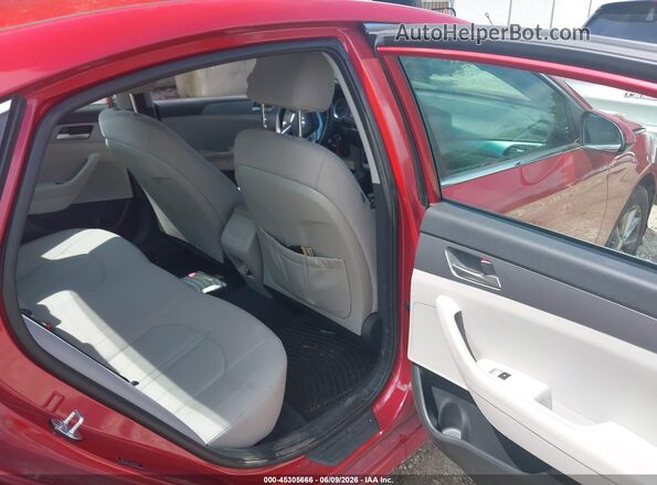 5NPE24AF3JH720679 2018 HYUNDAI SONATA Red Widok naklejki z numerem VIN