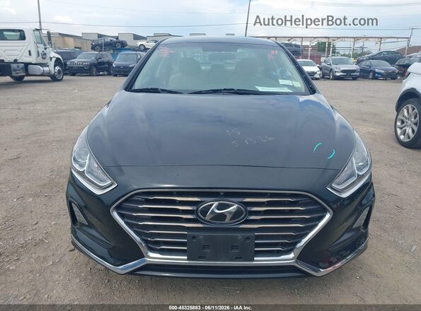 5NPE24AF3KH746944 2019 HYUNDAI SONATA Черный Вид задней части салона