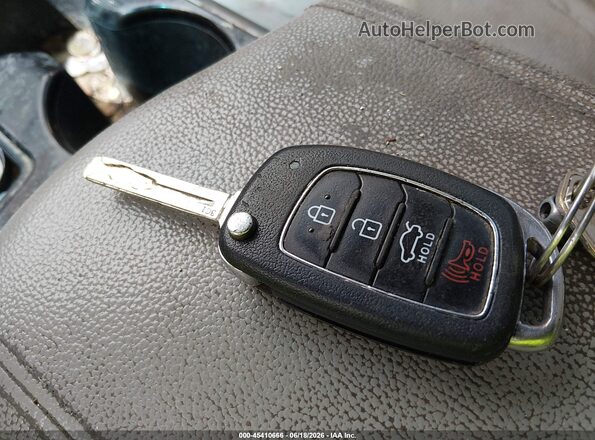 5NPE24AF3KH798381 2019 HYUNDAI SONATA Red Vista del salpicadero
