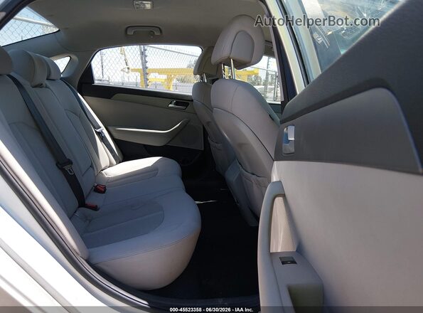 5NPE24AF4GH268329 2016 HYUNDAI SONATA Silver VIN კოდის სტიკერის ხედი