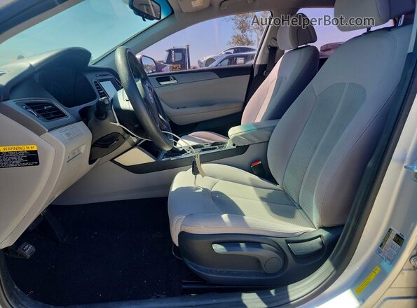 5NPE24AF4GH341182 2016 HYUNDAI SONATA Silver Սալոնի դիմացի տեսք