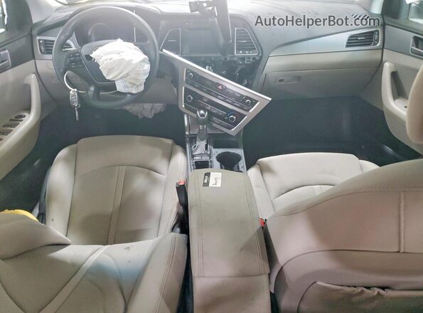 5NPE24AF4HH451280 2017 HYUNDAI SONATA Серебряный 