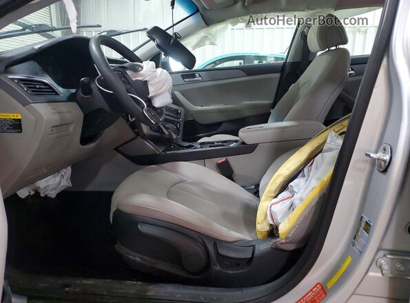 5NPE24AF4HH451280 2017 HYUNDAI SONATA Серебряный 