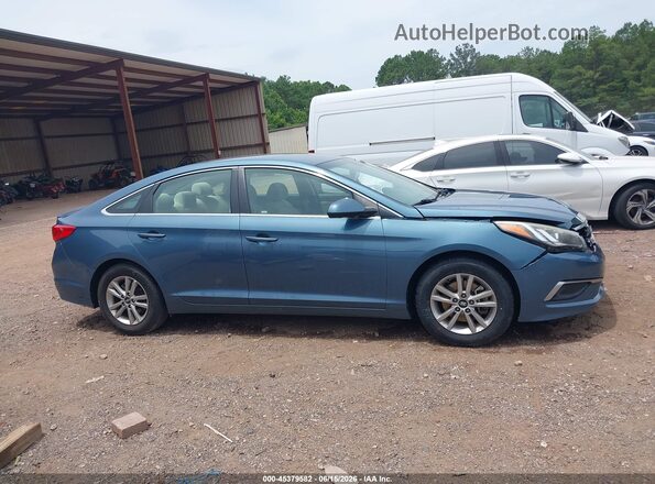 5NPE24AF4HH474784 2017 HYUNDAI SONATA Blue უკანა სალონის ხედი
