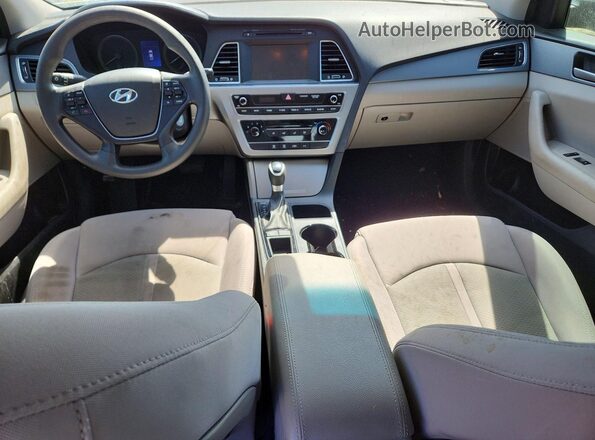 5NPE24AF4HH537446 2017 HYUNDAI SONATA White Вид панелі приладів