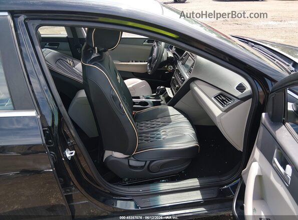 5NPE24AF4HH552609 2017 HYUNDAI SONATA Black Front interior view