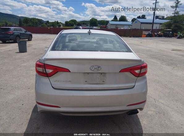 5NPE24AF4HH570320 2017 HYUNDAI SONATA Silver 