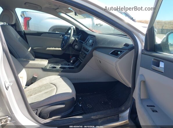 5NPE24AF4HH581320 2017 HYUNDAI SONATA Silver 