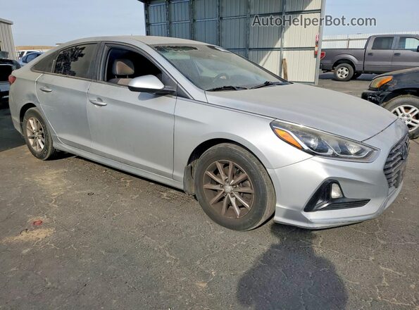 5NPE24AF4JH689829 2018 HYUNDAI SONATA Silver 