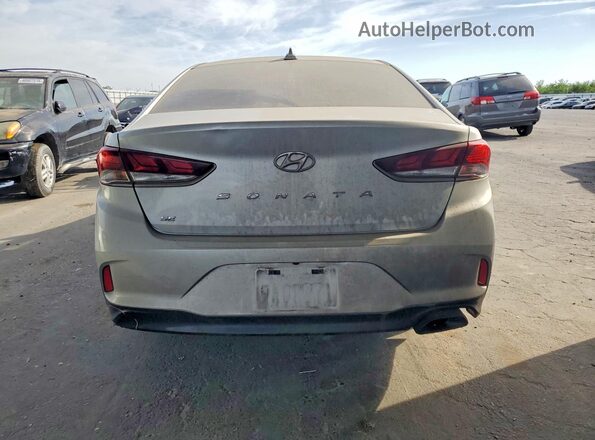 5NPE24AF4JH689829 2018 HYUNDAI SONATA Silver 