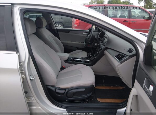 5NPE24AF5GH291652 2016 HYUNDAI SONATA Silver Սալոնի դիմացի տեսք