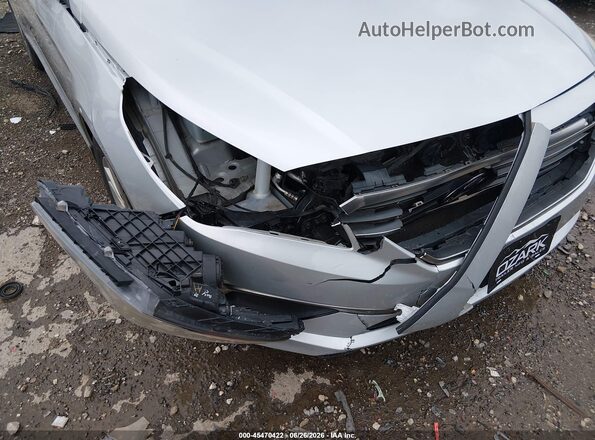 5NPE24AF5GH303914 2016 HYUNDAI SONATA Серебряный Вид спереди