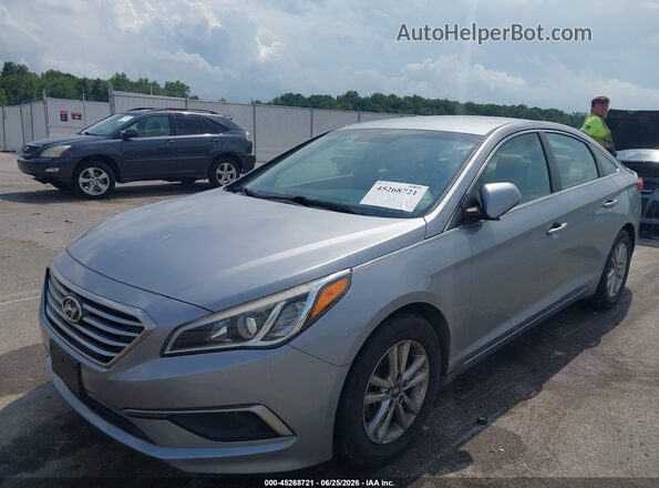 5NPE24AF5GH363059 2016 HYUNDAI SONATA Light Blue Вид спереди