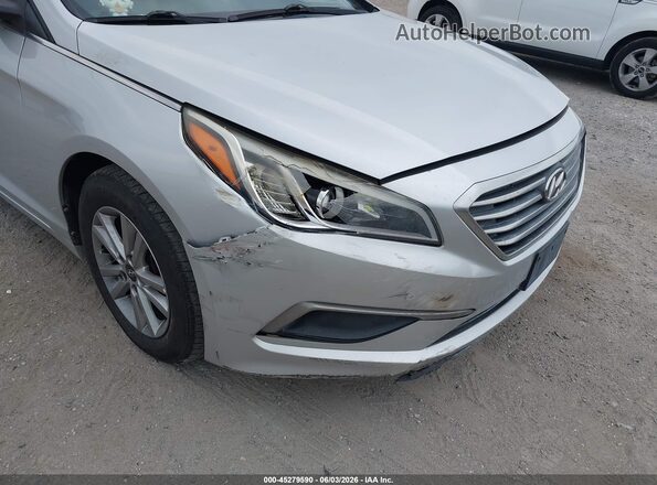5NPE24AF5GH364423 2016 HYUNDAI SONATA Серебряный Вид спереди