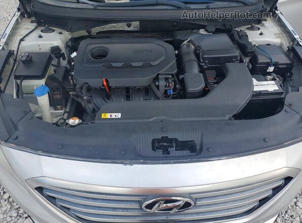 5NPE24AF5HH442653 2017 HYUNDAI SONATA Silver უკანა სალონის ხედი