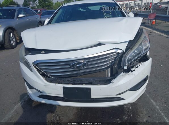 5NPE24AF5HH576823 2017 HYUNDAI SONATA Белый Вид спереди