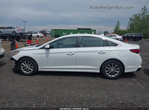 5NPE24AF5JH668746 2018 HYUNDAI SONATA White 360 interior view