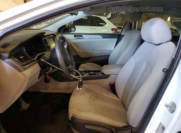 5NPE24AF5KH759596 2019 HYUNDAI SONATA White Front interior view