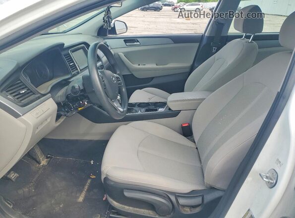 5NPE24AF5KH768914 2019 HYUNDAI SONATA White Սալոնի դիմացի տեսք