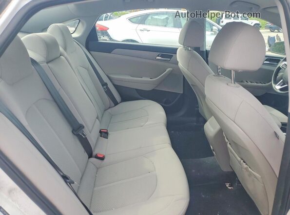 5NPE24AF5KH768914 2019 HYUNDAI SONATA White Հետևի նստատեղերի տեսք